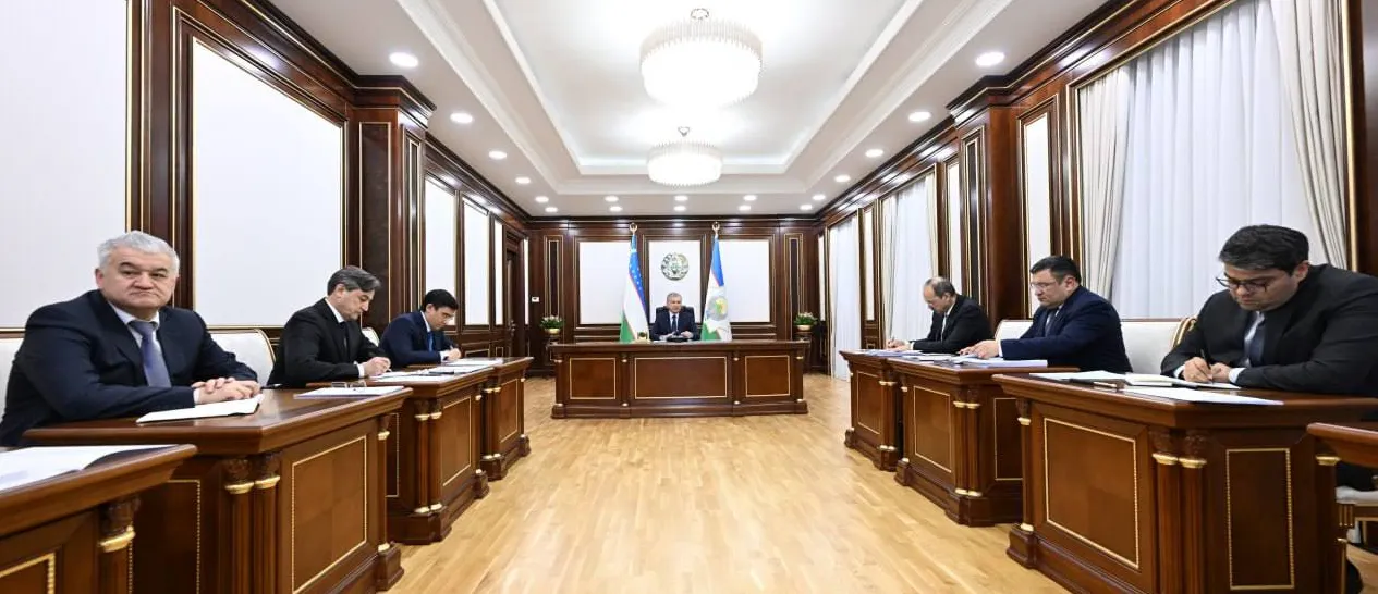 O'zbekiston Prezidenti Sirdaryo viloyati iqtisodiyotini rivojlantirish bo'yicha rejalarni ko'rib chiqdi