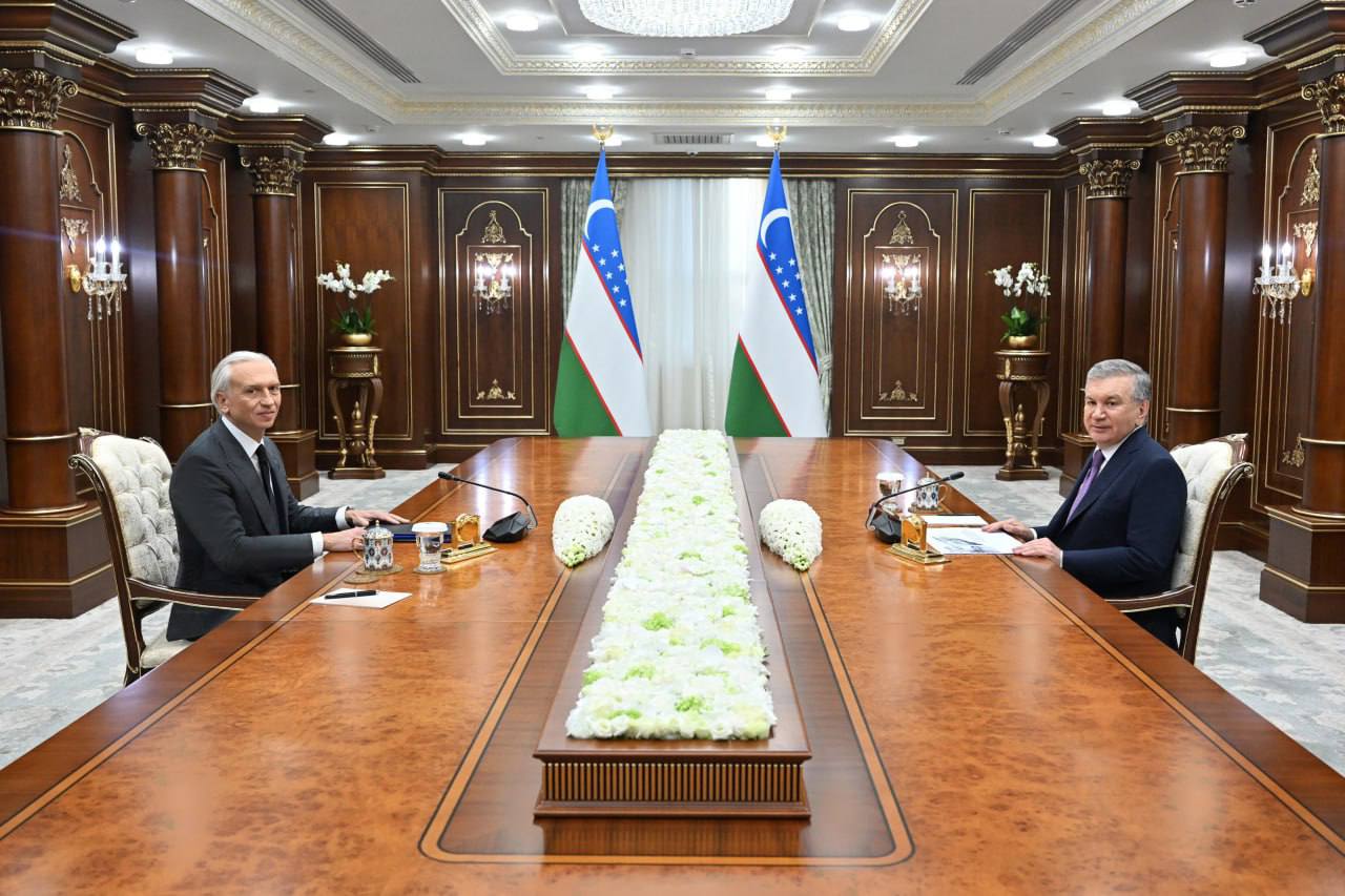 O‘zbekiston Prezidenti "Gazprom neft" kompaniyasi bilan hamkorlikning istiqbolli rejalarini ko‘rib chiqdi
